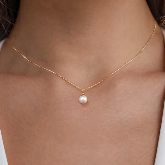 Single Pearl Drop Necklace
