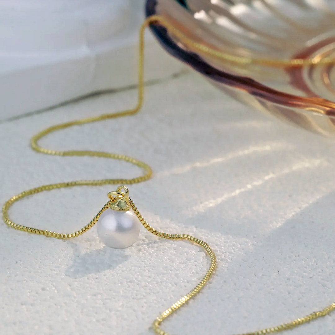 Single Pearl Drop Necklace